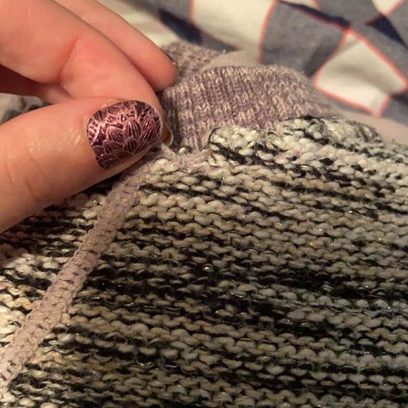 🛍Grey Vanity Long Sleeve Sweater - Picture 7 of 7